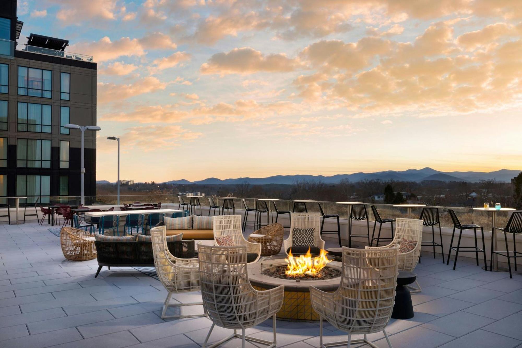 Aloft Asheville Downtown Eksteriør billede